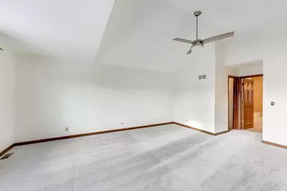 [Address not provided], Lisle, IL 60532 - Photo 25