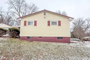 1516 Elisha St, Danville, IL 61832 - Photo 3