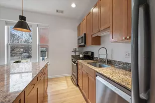 2300 N Kimball Ave, Chicago, IL 60647 - Photo 11