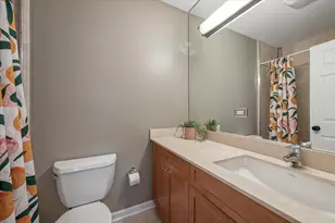 2300 N Kimball Ave, Chicago, IL 60647 - Photo 17