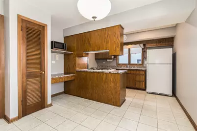 [Address not provided], Niles, IL 60714 - Photo 9