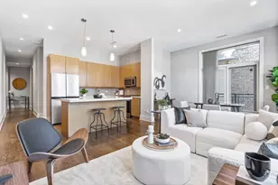 1740 W Cornelia Ave, Chicago, IL 60657 - Photo 7