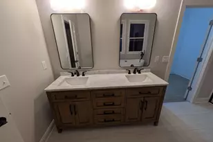 675 S Regulators St, Creston, IL 60113 - Photo 21