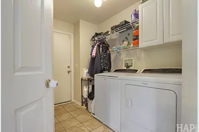 2050 Colchester Avenue, Hoffman Estates, IL 60192 - Photo 13