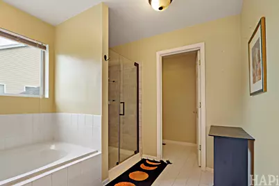 2050 Colchester Avenue, Hoffman Estates, IL 60192 - Photo 21