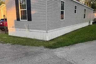 238 Dewey St, Urbana, IL 61802 - Photo 3