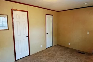 238 Dewey St, Urbana, IL 61802 - Photo 13