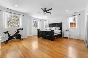 9341 S 82nd Ave, Hickory Hills, IL 60457 - Photo 9