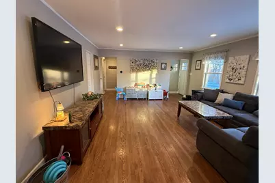 1044 S Ellsworth Avenue, Addison, IL 60101 - Photo 9