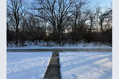 1044 S Ellsworth Avenue, Addison, IL 60101 - Photo 5