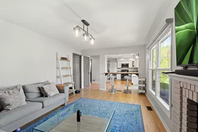 1120 Thompson Boulevard, Buffalo Grove, IL 60089 - Photo 11