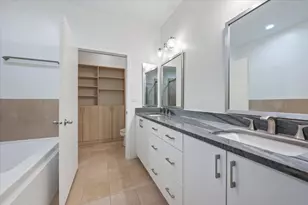 360 W Illinois St, Chicago, IL 60654 - Photo 21