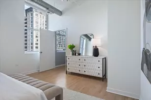 360 W Illinois St, Chicago, IL 60654 - Photo 17