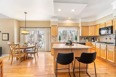 1074 Potomac Court, Grayslake, IL 60030 - Photo 7