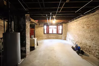 2440 S Oakley Avenue, Chicago, IL 60608 - Photo 23