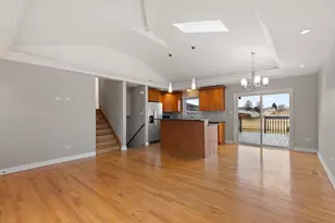 17012 Redwood Ct, Orland Hills, IL 60487 - Photo 5