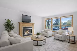 26W250 Case St, Naperville, IL 60563 - Photo 9