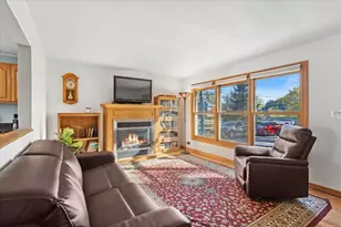 26W250 Case St, Naperville, IL 60563 - Photo 7