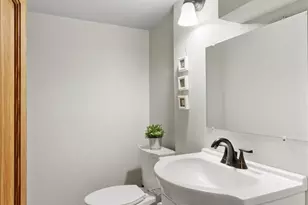 26W250 Case St, Naperville, IL 60563 - Photo 25