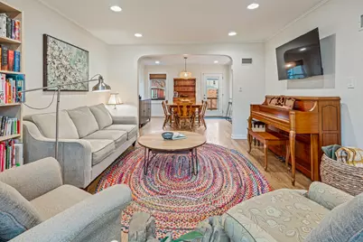 5713 N Francisco Avenue, Chicago, IL 60659 - Photo 5