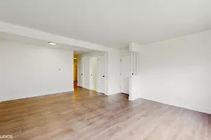 10406 Michael Todd Terrace, Glenview, IL 60025 - Photo 5