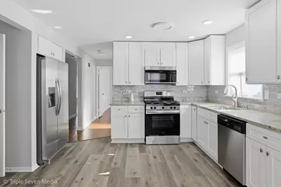 494 Oglesby Avenue, Calumet City, IL 60409 - Photo 11