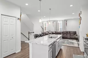 4203 Calder Ln, Aurora, IL 60504 - Photo 3