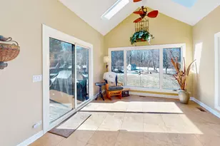 51 Crestview Dr, Oswego, IL 60543 - Photo 15