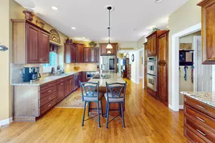 51 Crestview Dr, Oswego, IL 60543 - Photo 11