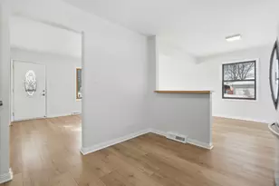 920 Gerald Ave, South Elgin, IL 60177 - Photo 11