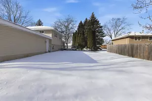 920 Gerald Ave, South Elgin, IL 60177 - Photo 27