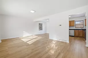 920 Gerald Ave, South Elgin, IL 60177 - Photo 3