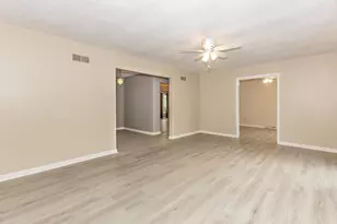 3907 44th St, Rock Island, IL 61201 - Photo 5