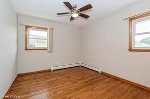 10012 S Komensky Ave, Oak Lawn, IL 60453 - Photo 17