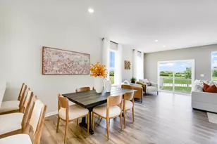 413 Red Oak Cir, Volo, IL 60020 - Photo 5