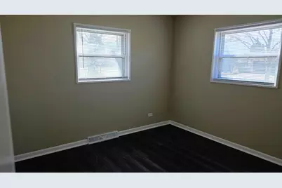 [Address not provided], Elk Grove Village, IL 60007 - Photo 11