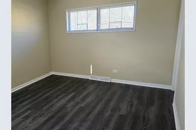 [Address not provided], Elk Grove Village, IL 60007 - Photo 5