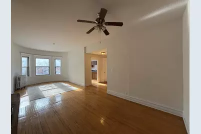 668 W Sheridan Road #1, Chicago, IL 60613 - Photo 3