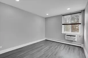 9725 S Karlov Ave, Oak Lawn, IL 60453 - Photo 19