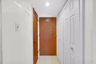 940 Holbrook Rd, Homewood, IL 60430 - Photo 3