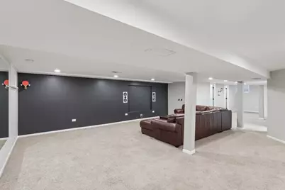 6803 N Keeler Avenue, Lincolnwood, IL 60712 - Photo 17