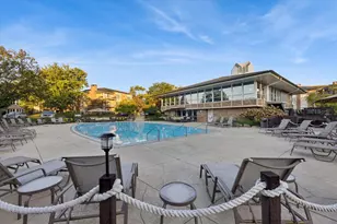 1 Oak Brook Club Dr, Oak Brook, IL 60523 - Photo 21