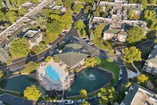 1 Oak Brook Club Dr, Oak Brook, IL 60523 - Photo 23