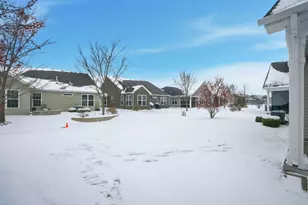 935 Carolina Ct, Pingree Grove, IL 60140 - Photo 17