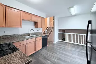 15613 Calumet Dr, South Holland, IL 60473 - Photo 9