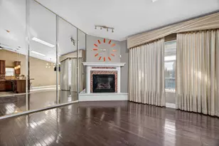 3015 140th Pl, Blue Island, IL 60406 - Photo 3