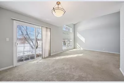 858 Old Checker Road, Buffalo Grove, IL 60089 - Photo 5