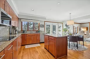 447 Stratford Ln, Willowbrook, IL 60527 - Photo 11