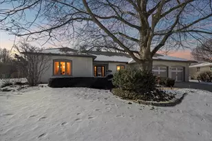 447 Stratford Ln, Willowbrook, IL 60527 - Photo 25