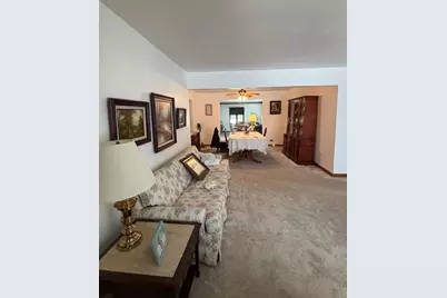 151 Rose Tree Lane, Lindenhurst, IL 60046 - Photo 7